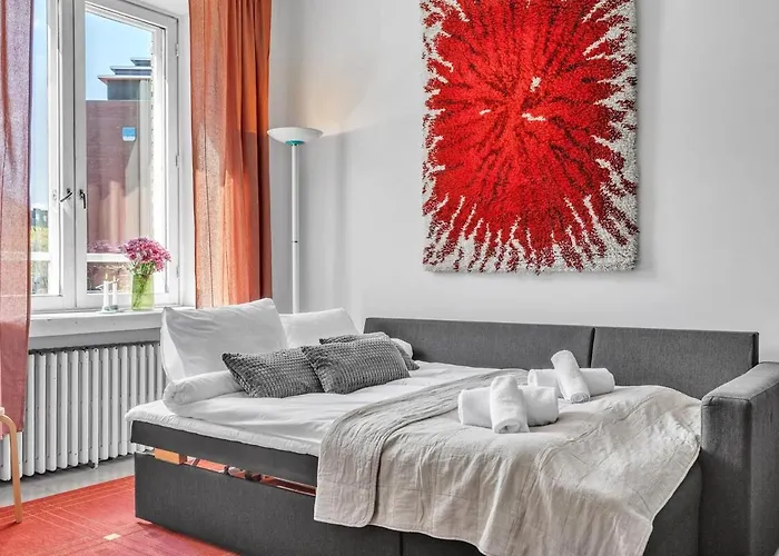 Red Bauhaus Kamppi Square 35m Tram Bus Wi-fi Helsinki